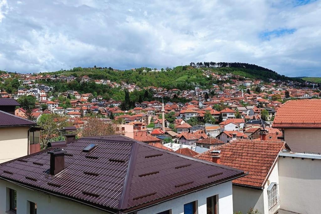 Spacious Condo Near Bascarsija - Free Parking Sarajevo Luaran gambar